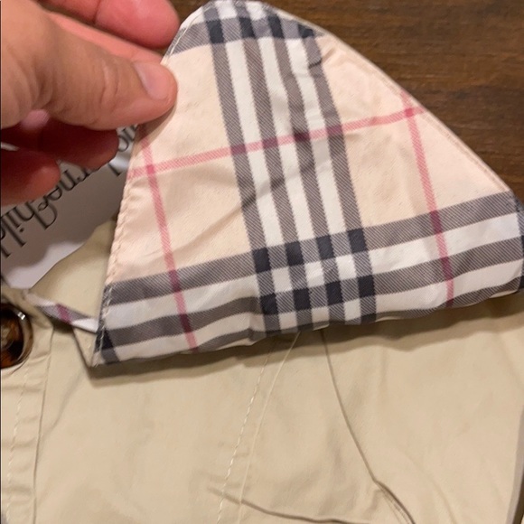 Baby Trenchcoat Size 1 yr - Picture 4 of 11